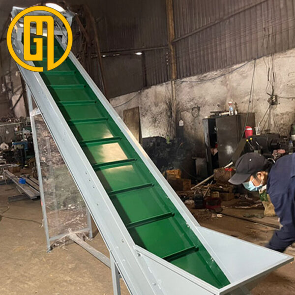 Băng tải PVC tai bèo